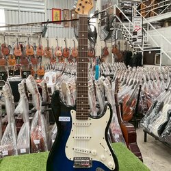 กีต้าร์ไฟฟ้า Legend