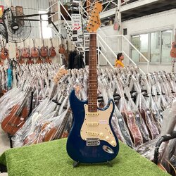 กีต้าร์ไฟฟ้า Legend