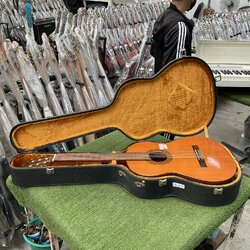 กล่องเคสกีต้าร์คลาสสิค