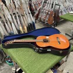 กล่องเคสกีต้าร์คลาสสิค