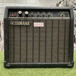 แอมป์กีต้าร์ YAMAHA : F-20