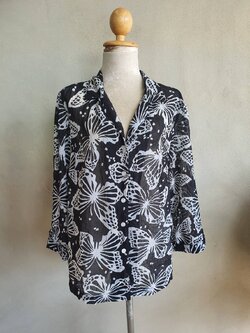 FF05115 เสื้อผ้ามือสอง สีดำลาย ชีฟอง แบรนด์ CATHY DANIELS อก 42นิ้ว