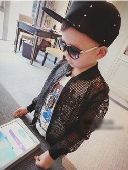 เสื้อแขนยาวคลุมด้านนอก