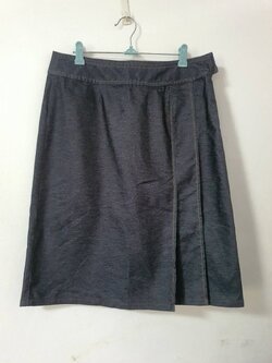 FF06533 กระโปรงยีนส์ มือสอง BOSSINI jesns เอว 28 นิ้ว