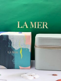 La mer Cosmetics Bag