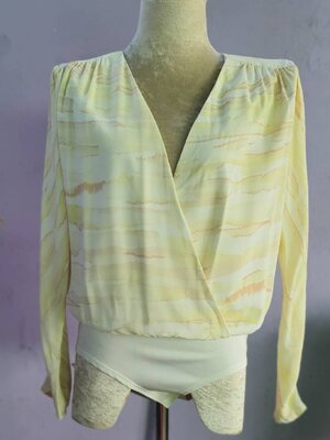 FF02581 บอดี้สูท สีเหลืองอ่อน แบรนด์เนม Pomelo อก free