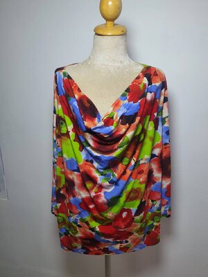 หมดค่ะFF04164 เสื้อผ้ามือสอง คอถ่วง หลากสี แบรนด์ INVESTMENTSE อก free