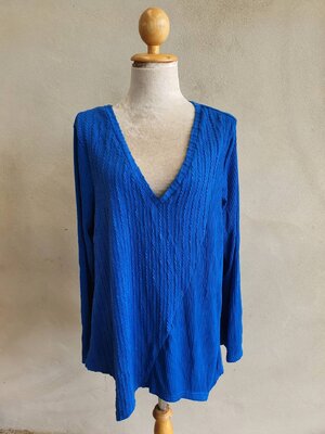 FF04942 เสื้อผ้ามือสอง สีน้ำเงิน แบรนด์ NORACORA อก 42-50นิ้ว