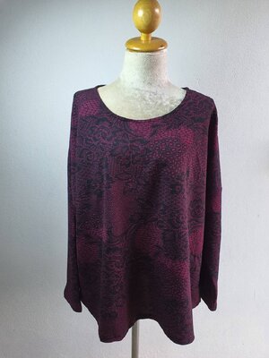 FF04146 เสื้อผ้ามือสอง สีแดงดำ แบรนด์ CAPPUCCINI อก 50-55 นิ้ว