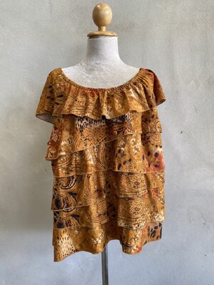 FF04757 เสื้อผ้ามือสอง สีน้ำตาล แบรนด์ CATO อก 48-52นิ้ว