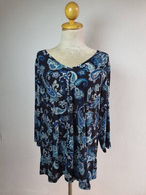 FF04187 เสื้อผ้ามือสอง สีดำลาย แบรนด์ roz&ALI อก 42-48นิ้ว