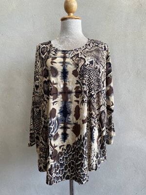 FF04564 เสื้อผ้ามือสอง สีน้ำตาลลาย อก free-55 นิ้ว