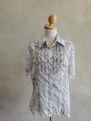 FF04978 เสื้อผ้ามือสอง ชีฟอง สีขาวลายโซ่ แบรนด์ WORTHINGTON อก 40 นิ้ว