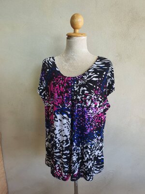 FF05062 เสื้อผ้ามือสอง ลวดลายสวยๆ แบรนด์ WORTHINGTON อก 44-50นิ้ว