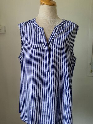 FF04423 เสื้อผ้ามือสอง แขนกุด สีน้ำเงิน แบรนด์ chico's อก 40 นิ้ว